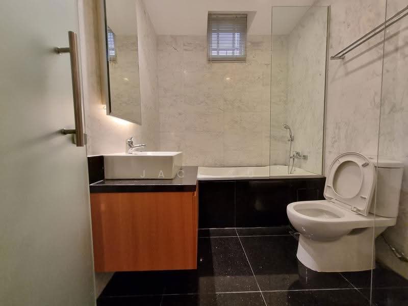 Orange Regency, 101 Fernhill Road, Tanglin / Holland / Bukit Timah, 4 Bedrooms, 1,997 sqft, Apartment For Rent, by Jack Lu, 25558106 - Bathroom - PropertyGuru.com.sg