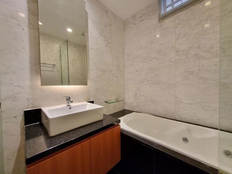 Orange Regency, 101 Fernhill Road, Tanglin / Holland / Bukit Timah, 4 Bedrooms, 1,997 sqft, Apartment For Rent, by Jack Lu, 25558106 - Bathroom - PropertyGuru.com.sg