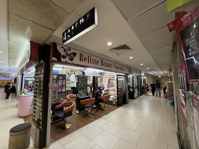 Lucky Plaza, 304 Orchard Road, Orchard / River Valley, 400 sqft, Mall Shop For Rent, by Lui Yen Yuin, 25558207 - Others - CommercialGuru.com.sg