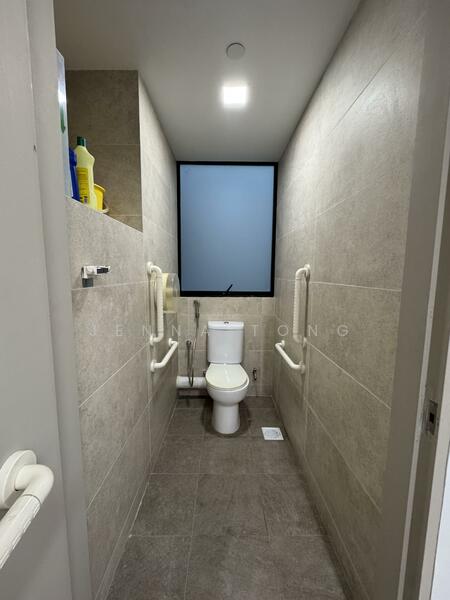 Hexacube, 160 Changi Road, 463 sqft, Mall Shop For Sale, by Jenna Tong, 25558258 - CommercialGuru.com.sg