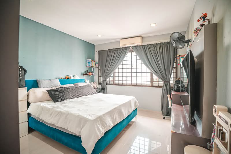 420 Choa Chu Kang Avenue 4, 420 Choa Chu Kang Avenue 4, 4 Bedrooms, 1,593 sqft, HDB Flat For Sale, by Jaslynn Soh, 25558307 - Master Bedroom - PropertyGuru.com.sg