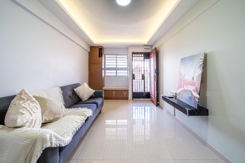 182 Ang Mo Kio Avenue 5 HDB Flat For Sale at S$ 890,000 | PropertyGuru Singapore