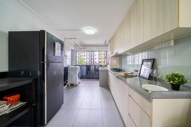 182 Ang Mo Kio Avenue 5 HDB Flat For Sale at S$ 890,000 | PropertyGuru Singapore