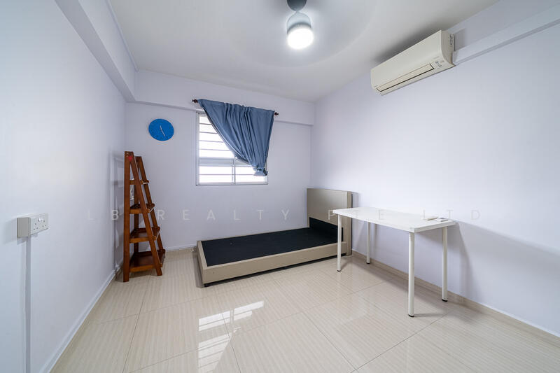 182 Ang Mo Kio Avenue 5 HDB Flat For Sale at S$ 890,000 | PropertyGuru Singapore