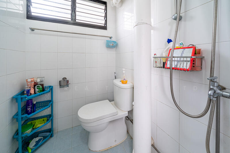 182 Ang Mo Kio Avenue 5 HDB Flat For Sale at S$ 890,000 | PropertyGuru Singapore