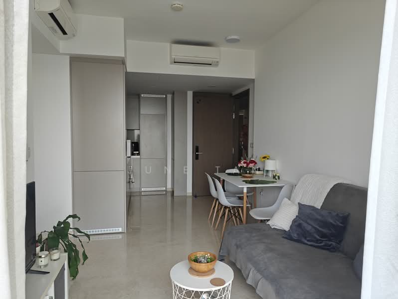 Seaside Residences, 10 Siglap Link, 2 Bedrooms, 678 sqft, Apartment For Rent, by June Tan, 25558887 - Living Room - PropertyGuru.com.sg