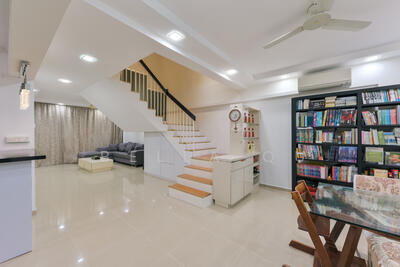 For Sale - 705 Hougang Avenue 2