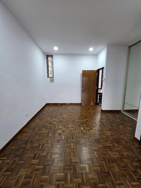 For Rent - King's Garden