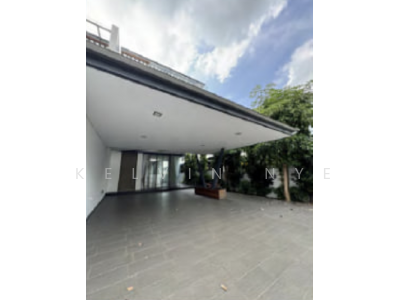 For Sale - CHEAP!! Almost Brand New D15 Semi-D with 6+1 Bedrooms + Lift + Pool