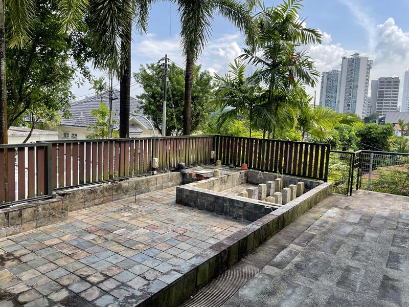 Holland Grove Terrace, Holland Grove Terrace, 5 Bedrooms, 4,000 sqft, Semi-Detached House For Sale, by Betty Phan, 25559727 - Roof Top Garden - PropertyGuru.com.sg
