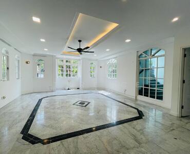 For Sale - ⭐Prime Fernhill Bungalow, Minutes to Orchard! 1 KM to SCGS! ⭐