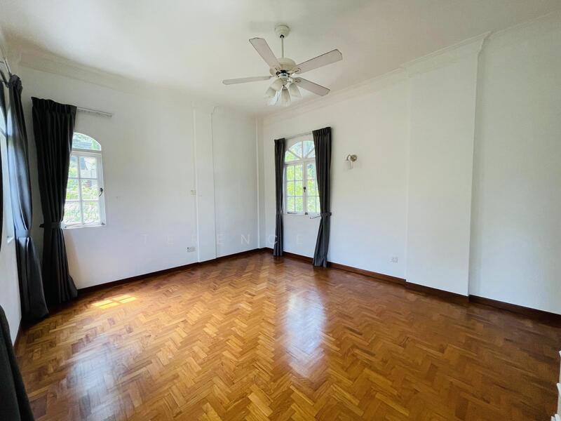 ⭐Prime Fernhill Bungalow, Minutes to Orchard! 1 KM to SCGS! ⭐ Detached House For Sale at S$ 22,000,000 | PropertyGuru Singapore - Bedroom