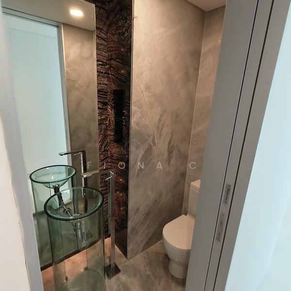 Powder room