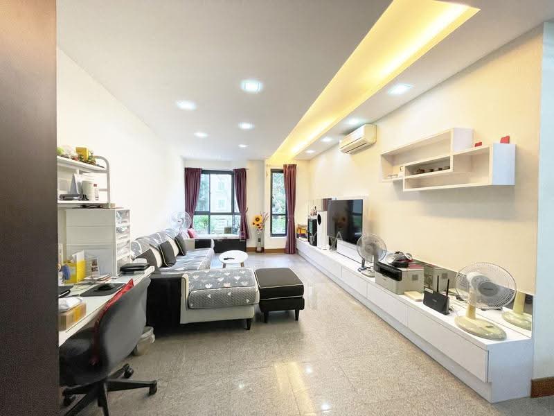 Westcove Condo, 10 West Coast Crescent, Buona Vista / West Coast / Clementi New Town, 2 Bedrooms, 1,141 sqft, Condominium For Sale, by Helen Yau, 25560914 - Living Room - PropertyGuru.com.sg