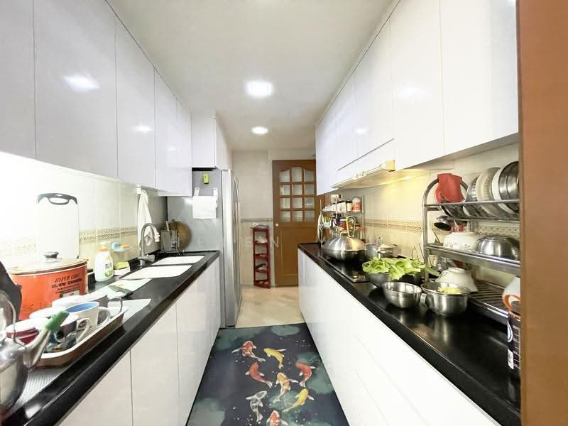 Westcove Condo, 10 West Coast Crescent, Buona Vista / West Coast / Clementi New Town, 2 Bedrooms, 1,141 sqft, Condominium For Sale, by Helen Yau, 25560914 - Kitchen - PropertyGuru.com.sg