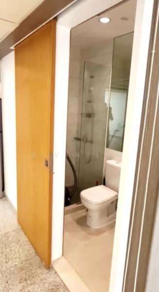 The Central, 6 Eu Tong Sen Street, Boat Quay / Raffles Place / Marina, 840 sqft, Office For Rent, by Alvin Lim, 25560959 - Bathroom - CommercialGuru.com.sg