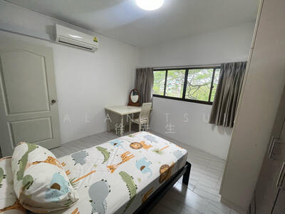 For Rent - 27 Marine Crescent