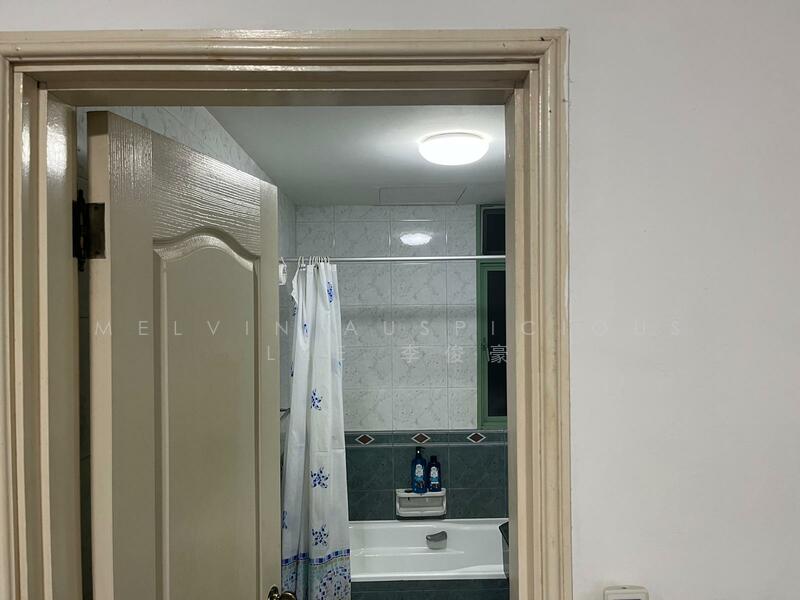 Tiara, 1 Kim Seng Walk, 2 Bedrooms, 893 sqft, Apartment For Rent, by Melvin Auspicious Lee 李俊豪, 25561162 - Bathroom - PropertyGuru.com.sg