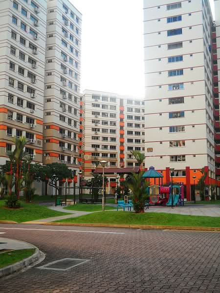 710 Jurong West Street 71, 710 Jurong West Street 71, Room Rental, 1,250 sqft, HDB Flat For Rent, by Fairoz Jamal (Roz), 25561267 - Exterior - PropertyGuru.com.sg
