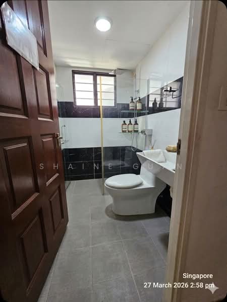 152 Lorong 2 Toa Payoh HDB Flat For Sale at S$ 908,888 | PropertyGuru Singapore - Bathroom