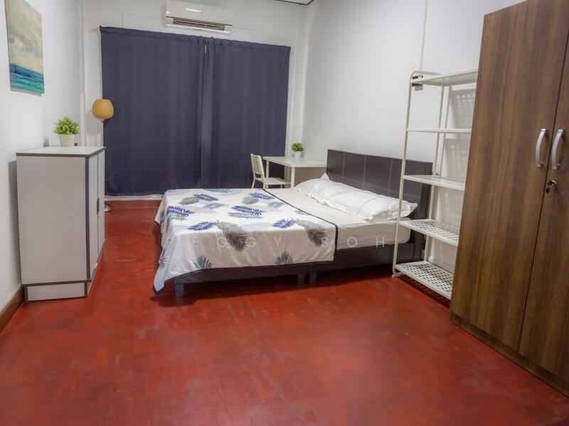 Sennett Estate, Jalan Kemboja, 6 Bedrooms, 1,800 sqft, Terraced House For Rent, by Peggy Soh, 25561656 - PropertyGuru.com.sg