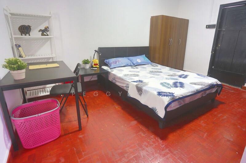 Sennett Estate, Jalan Kemboja, 6 Bedrooms, 1,800 sqft, Terraced House For Rent, by Peggy Soh, 25561656 - PropertyGuru.com.sg