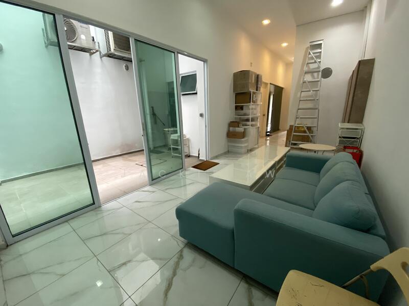 Near Bartley Mrt/Quemoy rd/upper Paya lebar rd, Near Bartley MRT /Quemoy road/How Sun road, Room Rental, 250 sqft, Terraced House For Rent, by Jackie Aw, 25561805 - PropertyGuru.com.sg
