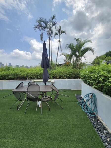 For Rent - 8 @ Mount Sophia