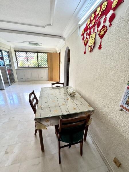 419 Bukit Batok West Avenue 2, 419 Bukit Batok West Avenue 2, Room Rental, 300 sqft, HDB Flat For Rent, by Honey Chan, 25562078 - Dining Room - PropertyGuru.com.sg