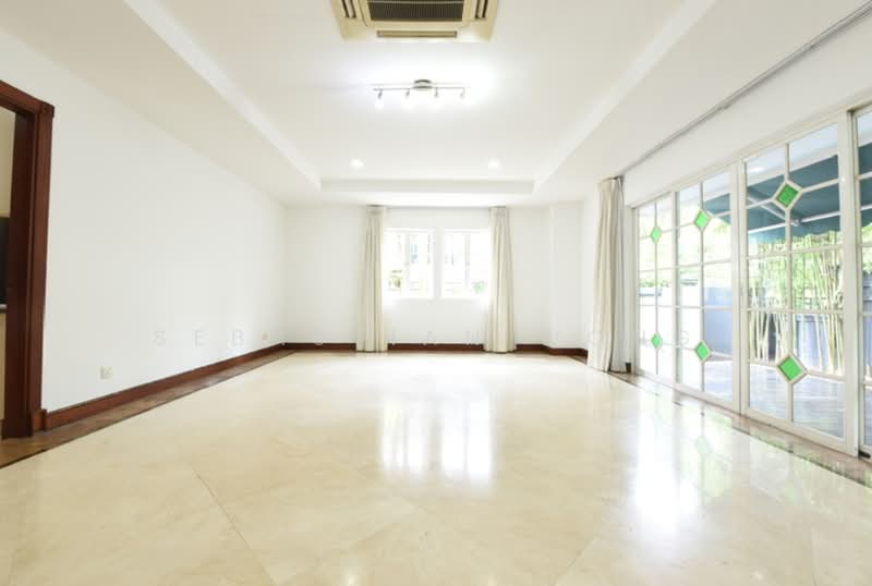 Gentle Villas, Gentle Drive, 5 Bedrooms, 7,382 sqft, Detached House For Rent, by Sebastian Wong, 25562599 - Living Room - PropertyGuru.com.sg