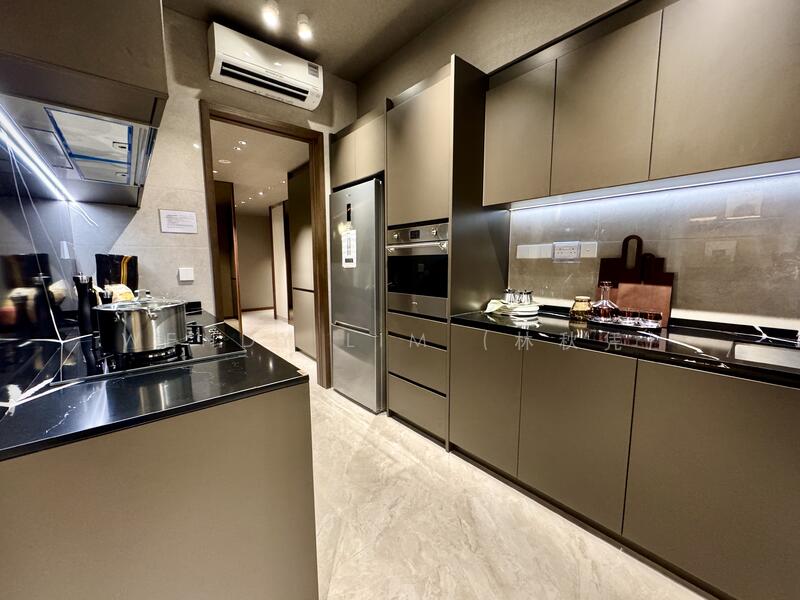 One Marina Gardens, 3 Marina Gardens Lane, 4 Bedrooms, 1,647 sqft, Apartment For Sale, by Wendy Lim (林秋凭), 25562628 - Kitchen - PropertyGuru.com.sg