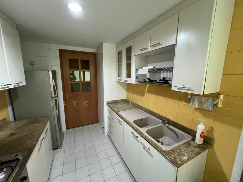 Queens, 12 Stirling Road, Room Rental, 80 sqft, Condominium For Rent, by Kingston, 25562682 - Kitchen - PropertyGuru.com.sg