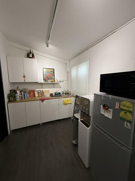 Dunlop Street, , 800 sqft, Office For Rent, by Zack Goh Tze Khiang, 25562743 - Kitchen - CommercialGuru.com.sg