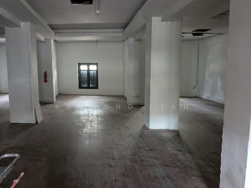 124 arab street, arab street, 2,100 sqft, Office For Rent, by Raymond Seah, 25563095 - Hallway - CommercialGuru.com.sg