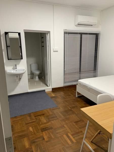 Pasir Panjang MRT Master Bedroom, Pasir Panjang Road, Room Rental, 250 sqft, Apartment For Rent, by Meiling Hua, 25563158 - Bedroom - PropertyGuru.com.sg