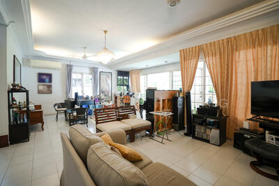 For Sale - Open House! Spacious Semi-D with Huge Garden - 4,000 sqft, Must View!