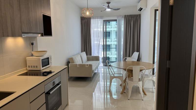 Forest Woods, Hougang / Punggol / Sengkang, 2 Bedrooms, 732 sqft, Condominium For Rent, by Ted Sui, 25563755 - Living Room - PropertyGuru.com.sg