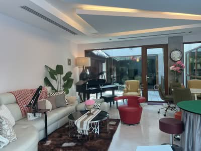 For Sale - Majestic Bungalow West Coast / Clementi