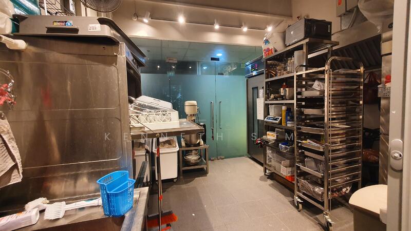 ❤️Ground Floor F&B @ Tai Seng❤️, Irving Place, 561 sqft, Food & Beverage For Sale, by Kenneth Sim, 25563919 - Kitchen area - CommercialGuru.com.sg