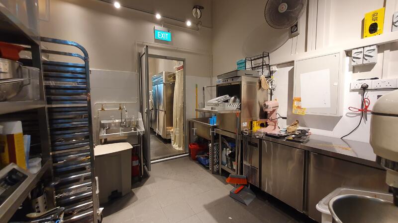 ❤️Ground Floor F&B @ Tai Seng❤️, Irving Place, 561 sqft, Food & Beverage For Sale, by Kenneth Sim, 25563919 - Kitchen area - CommercialGuru.com.sg