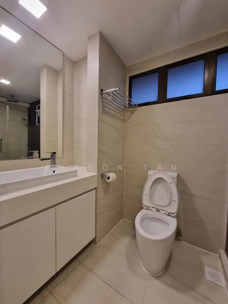 Parkway View, 39 Marine Parade Road, 4 Bedrooms, 1,775 sqft, Apartment For Rent, by Sharon Tan, 25563942 - Bathroom - PropertyGuru.com.sg