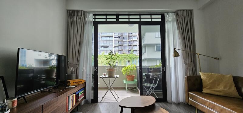Avenue South Residence Condominium For Sale at S$ 1,650,000 | PropertyGuru Singapore - Living Room