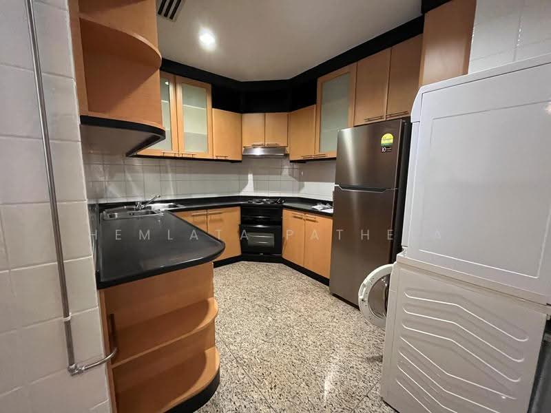 Riverside 48, 48 Robertson Quay, Orchard / River Valley, 1 Bedroom, 840 sqft, Apartment For Rent, by Hemlata Pathela, 25564316 - Kitchen - PropertyGuru.com.sg