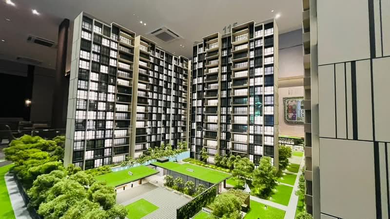 Altura, 111 Bukit Batok West Ave. 8, 5 Bedrooms, 1,539 sqft, Executive Condominium For Sale, by Laven Loo 吕欣颐, 25564542 - PropertyGuru.com.sg
