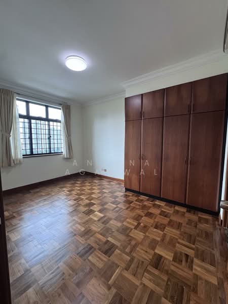 Spring Grove Condominium For Sale at S$ 1,850,000 | PropertyGuru Singapore - Bedroom