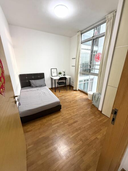 For Rent - The Lakeshore