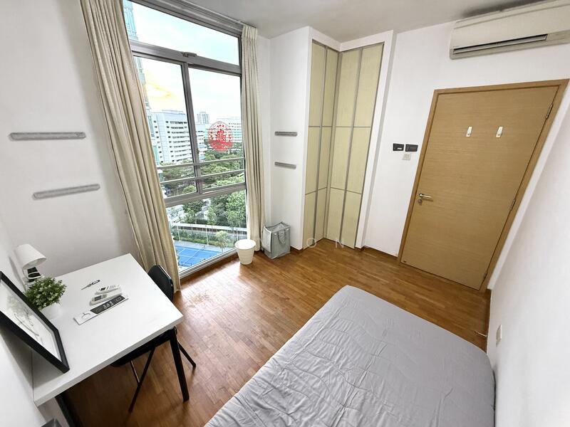 For Rent - The Lakeshore