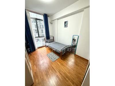 For Rent - The Lakeshore