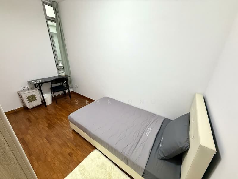 For Rent - The Lakeshore