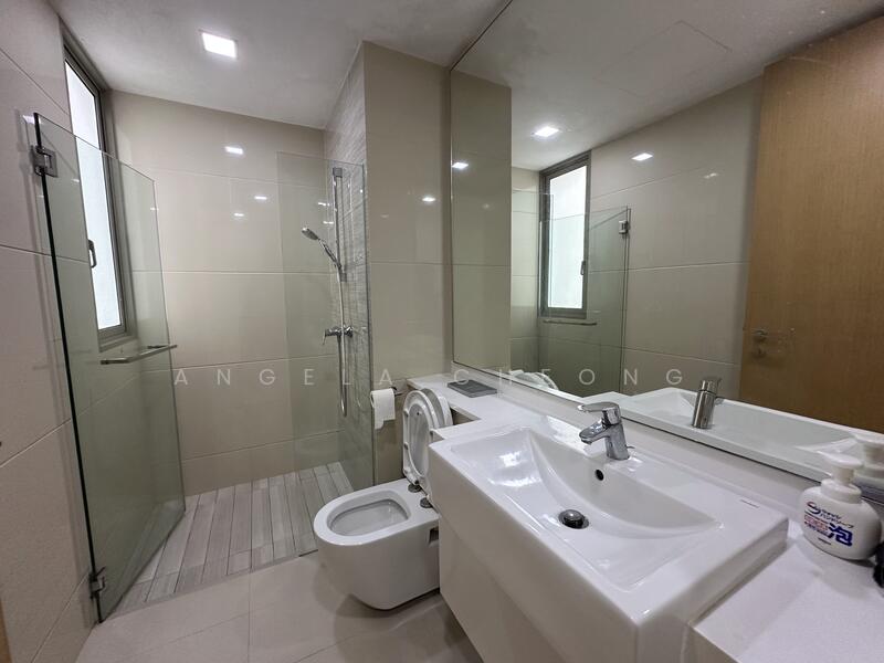 Terrasse, 23 Terrasse Lane, 2 Bedrooms, 807 sqft, Condominium For Rent, by Angela Cheong, 25565706 - Master Bathroom - PropertyGuru.com.sg